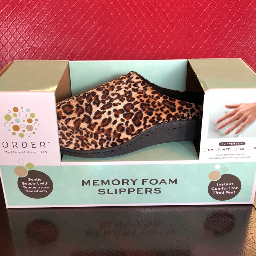 Memory foam slippers